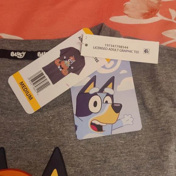 🎉4/$20Viral Bluey Glow In The Dark Matching Family Halloween-Adult Med - Picture 6 of 6